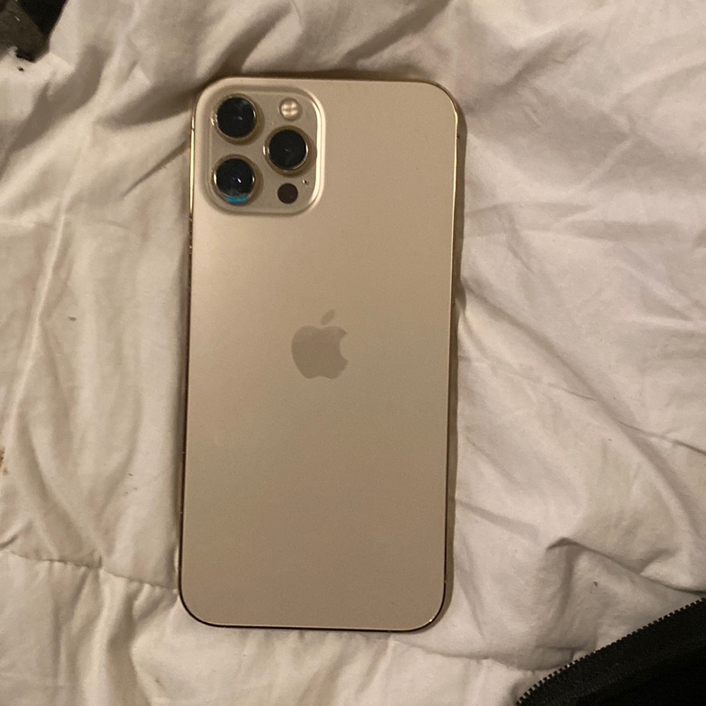 BRAND NEW IPHONE 12 pro max GOLD 128gb CARRIER UNLOCKED